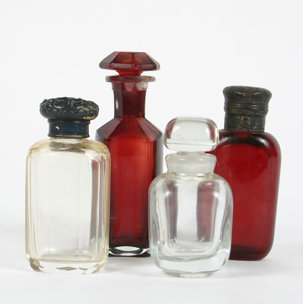 Lot of four perfume scent bottles  50084