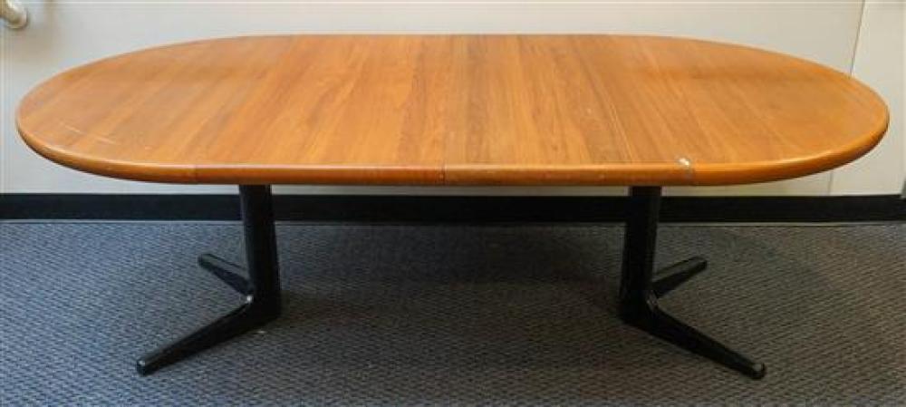 MID CENTURY TEAK AND BLACK PAINTED 320539