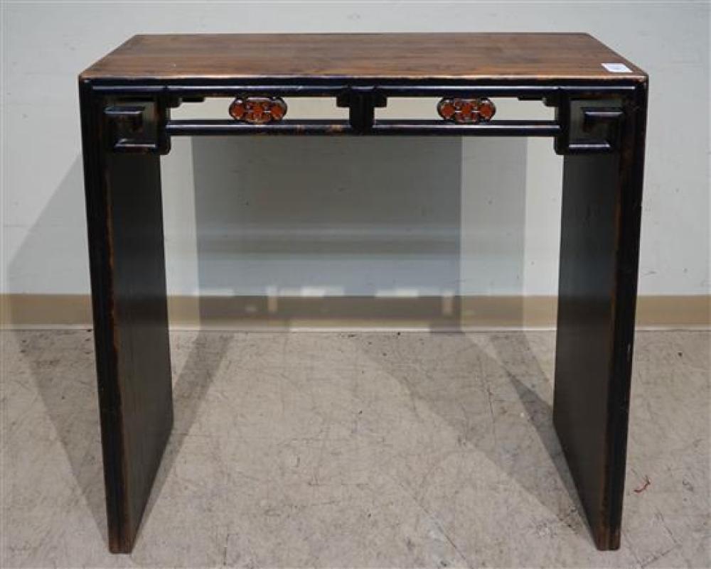 CHINESE HARDWOOD ALTAR TABLEChinese 3206a6
