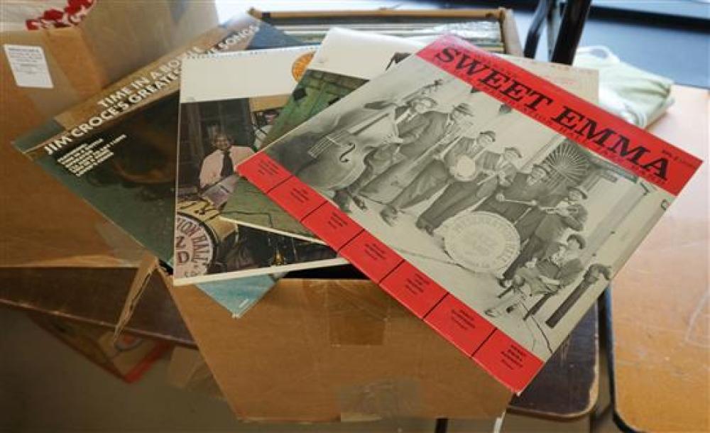 BOX OF RECORDS INCLUDING JAZZ  3206e4