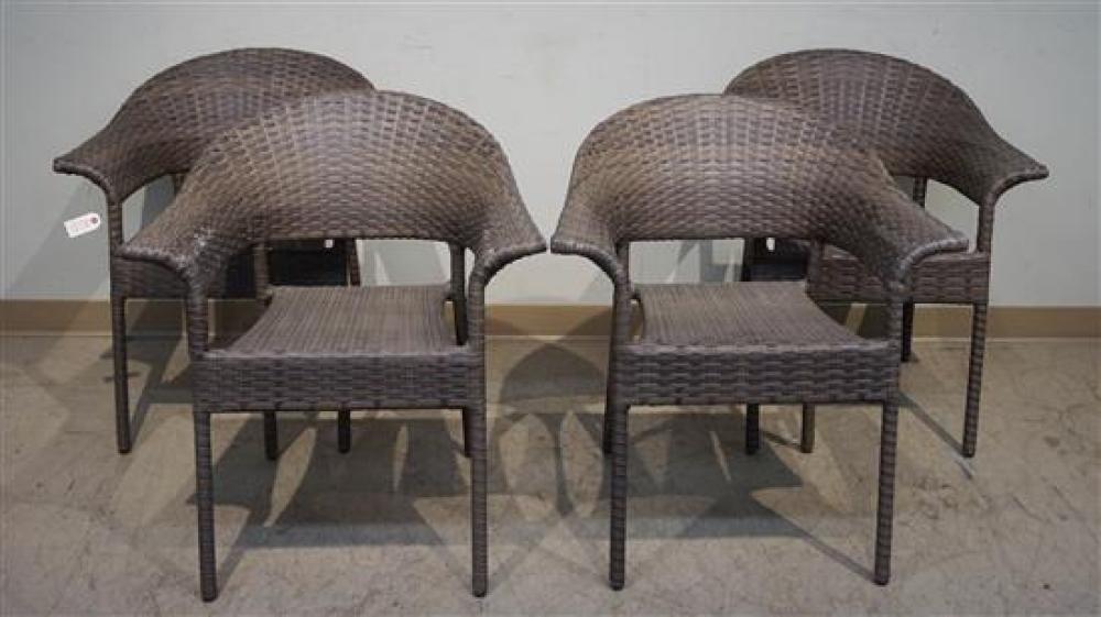 FOUR SPLIT REED STYLE LAWN CHAIRSFour 320738
