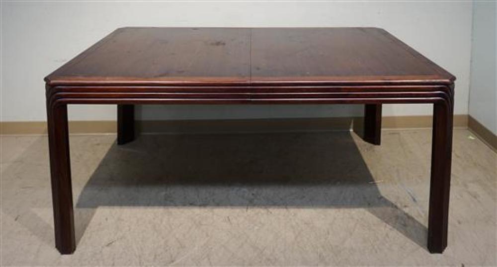 MAHOGANY EXTENSION DINING TABLE WITH