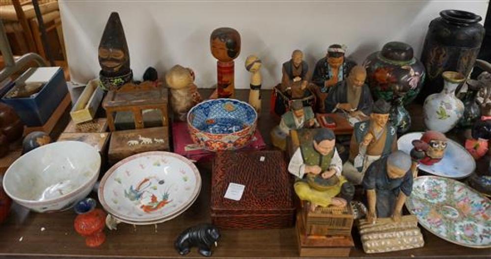 GROUP OF ASIAN AND AFRICAN CERAMICS  320876