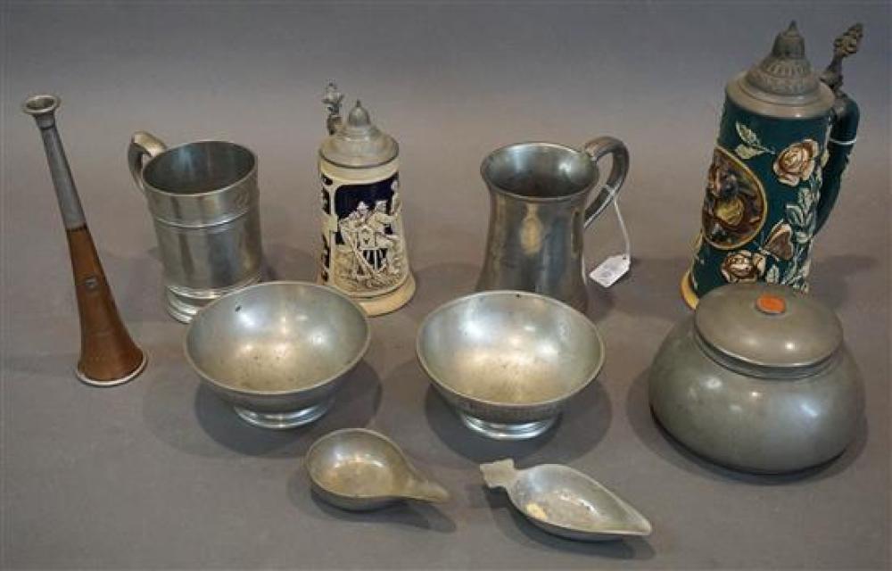 TWO GEORGE IV PEWTER MUGS TWO 3208ca