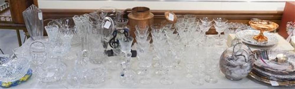 GROUP WITH CRYSTAL AND GLASS VASES  320902