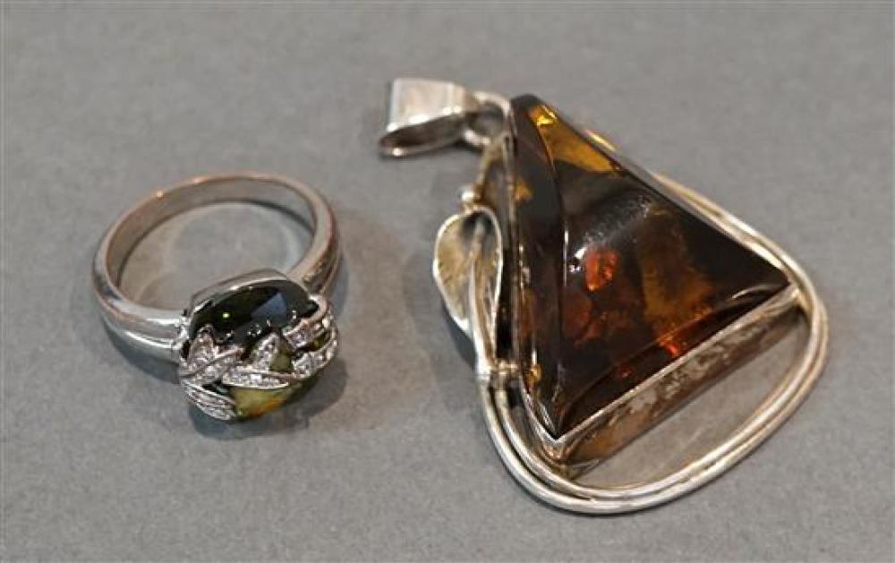 SILVER AND AMBER PENDANT AND A