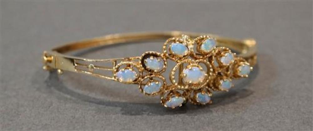 TESTED 10 KARAT YELLOW GOLD OPAL 320995