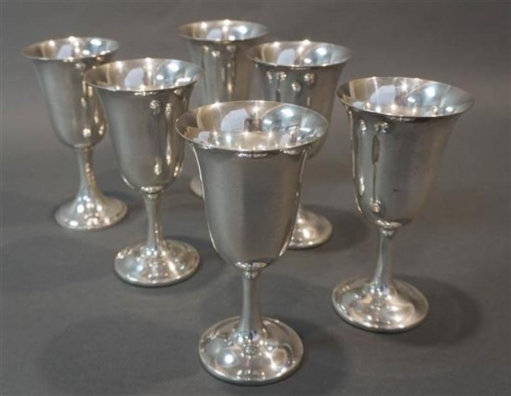 SET WITH SIX WALLACE STERLING STEM