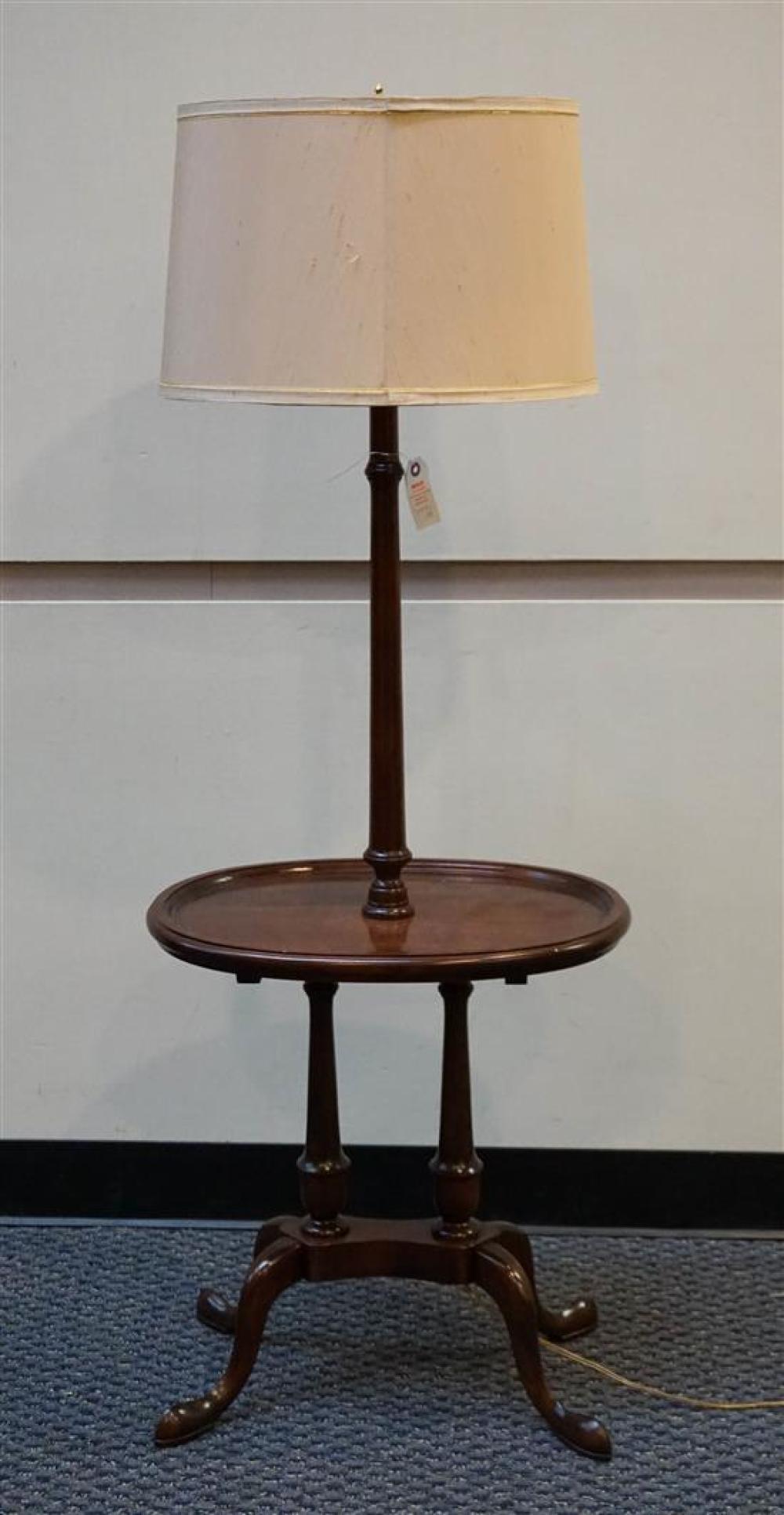 STAINED PINE SMOKER FLOOR LAMP  3209e2