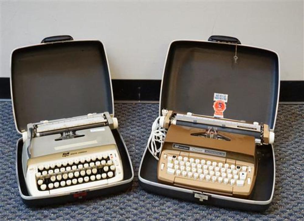 TWO SMITH CORONA TYPEWRITERS EACH 3209f5