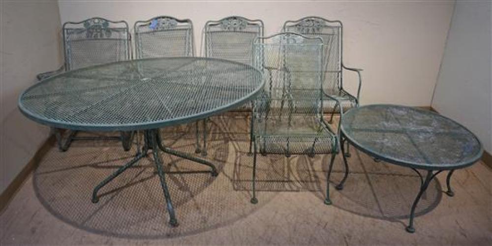 ROUND GREEN PAINTED WROUGHT IRON TABLE,