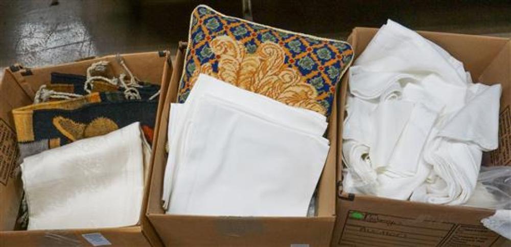 THREE BOXES WITH TABLE LINENS AND 320a69