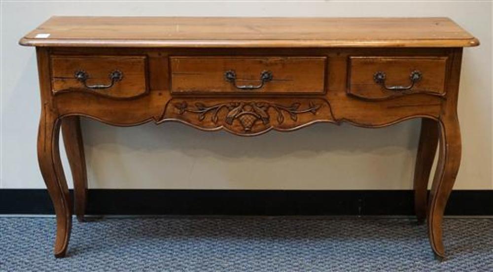 PROVINCIAL STYLE PINE SOFA TABLE  320a94