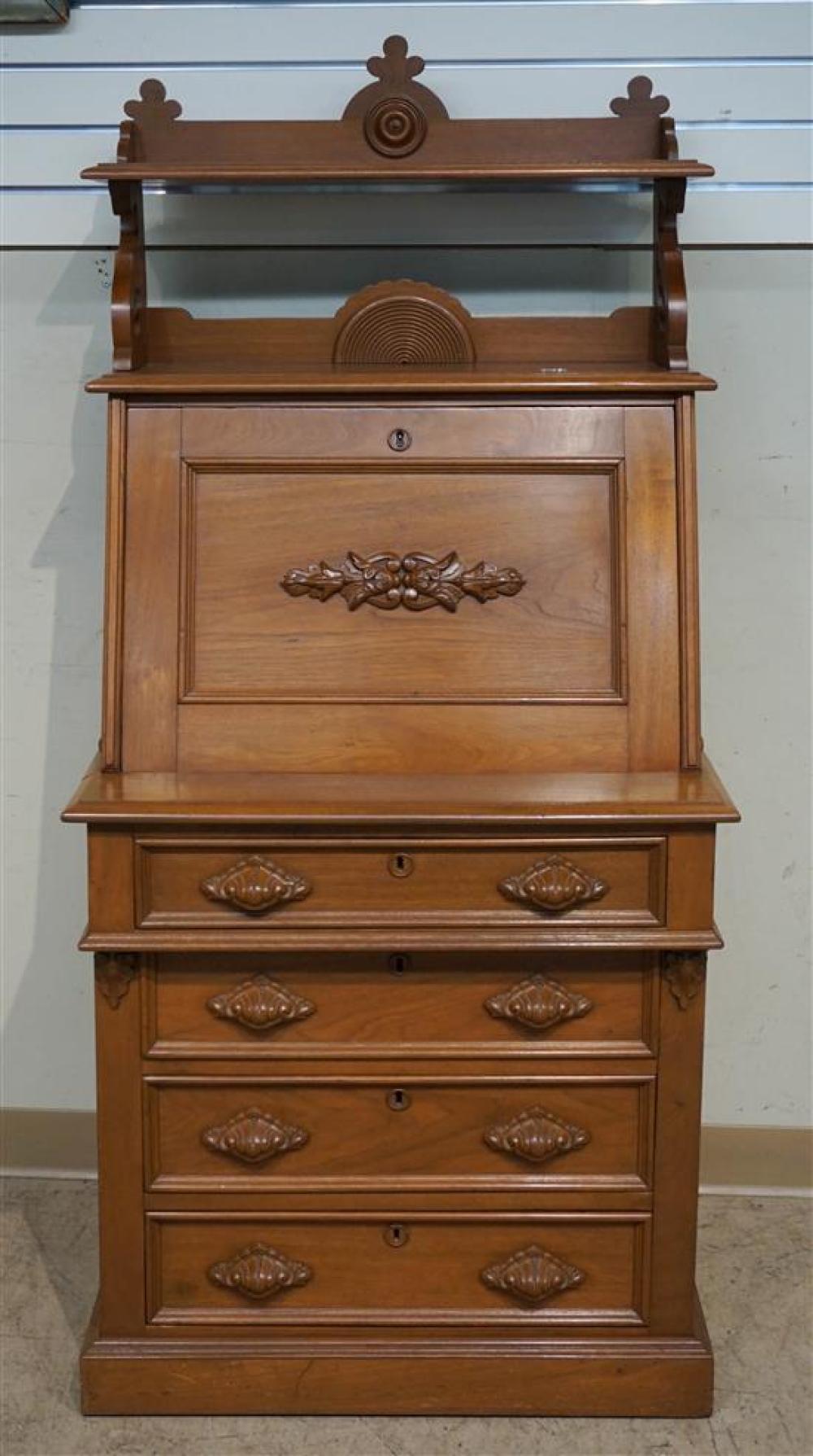 VICTORIAN RENAISSANCE STYLE WALNUT 320ae1