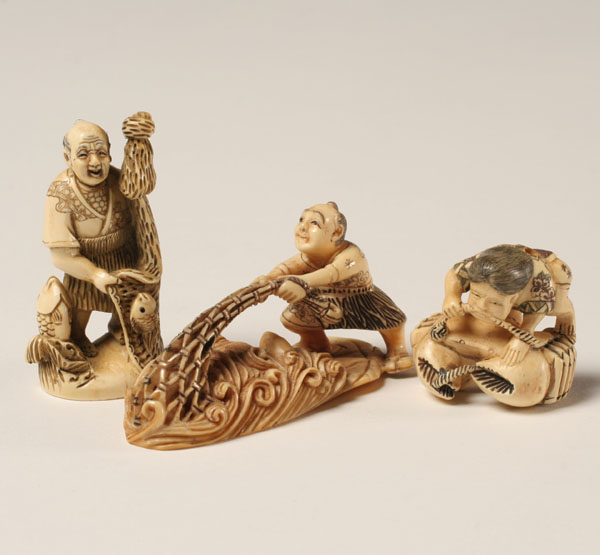 Japanese carved ivory netsukes  50127