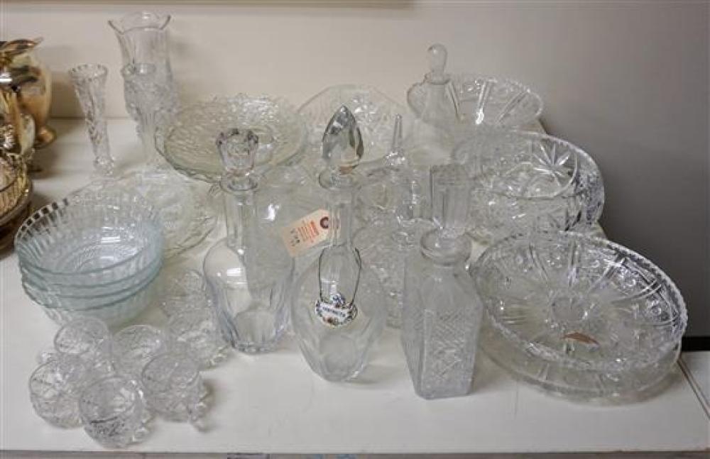 GROUP WITH GERMAN CUT CRYSTAL BOWLS  320bb0