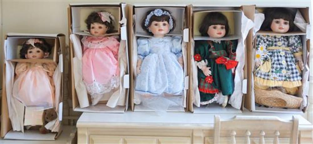 SEVEN MARIE OSMOND DOLLS AND A 320c04