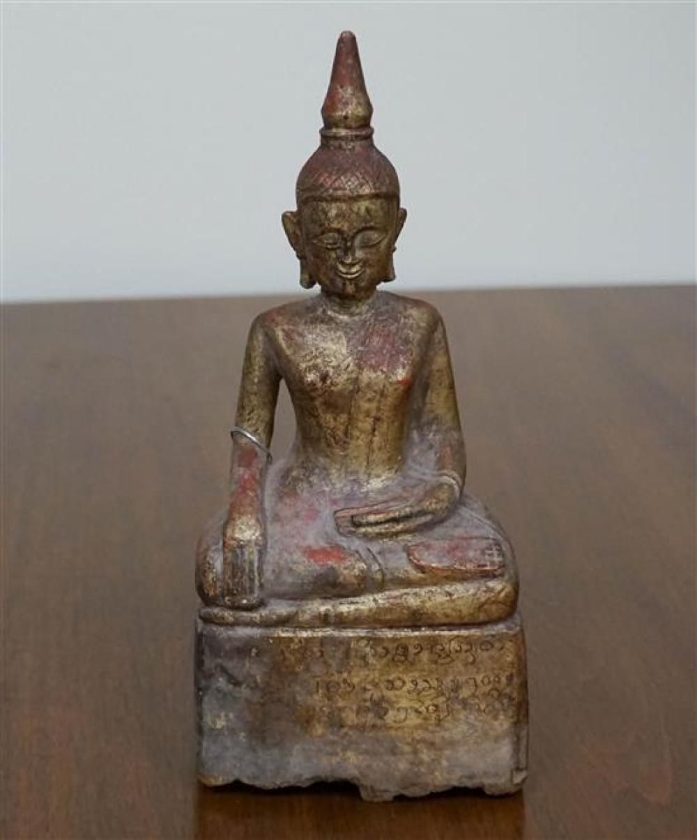 CHINESE GILTWOOD FIGURE OF BUDDHA  320c31