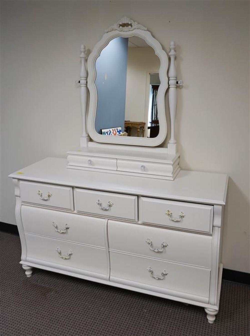 STANLEY WHITE PAINTED DOUBLE DRESSER 320c58