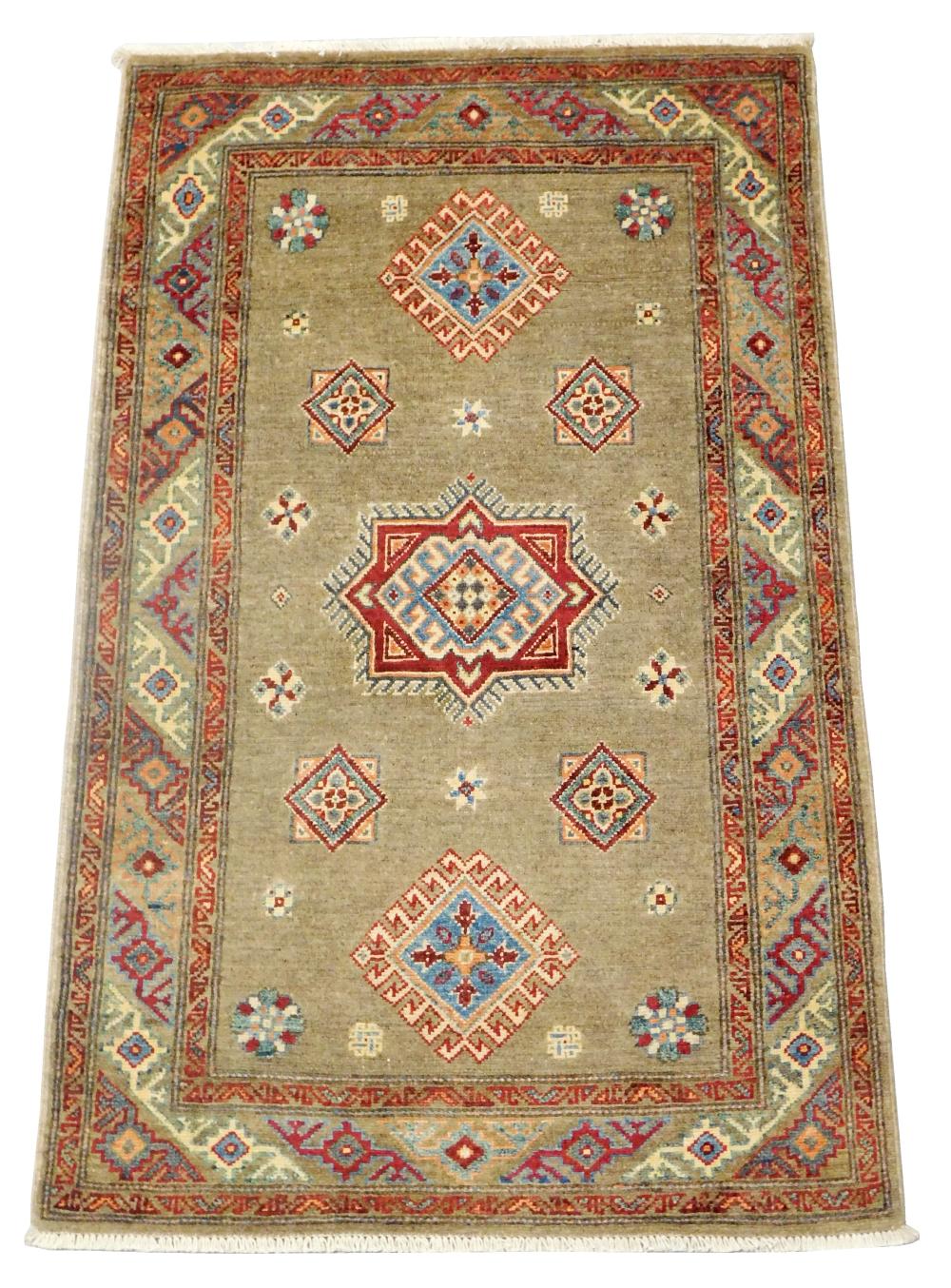 RUG UZBEK SHIRIVAN 3 X 4 10  31e5b9