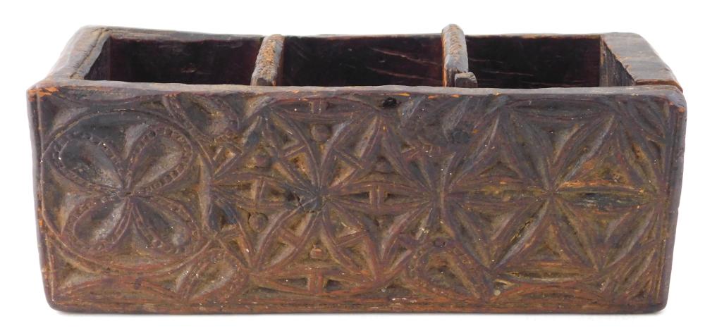 BOX BASE, AMERICAN, 19TH C., BAS