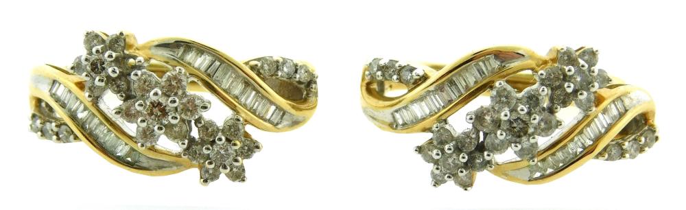 JEWELRY: PAIR OF 14K DIAMOND EARRINGS,