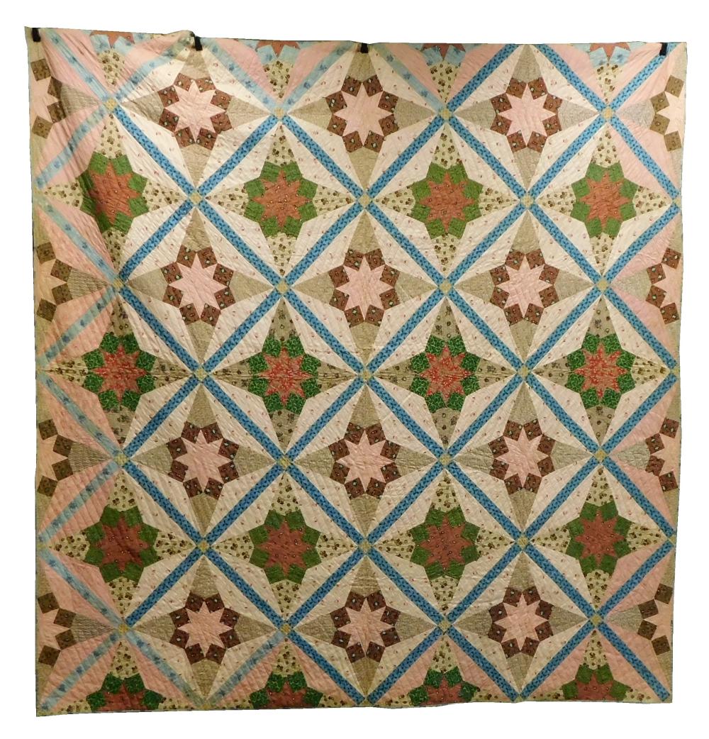 TEXTILES QUILT WITH UNUSUAL STAR BLOCK 31e807