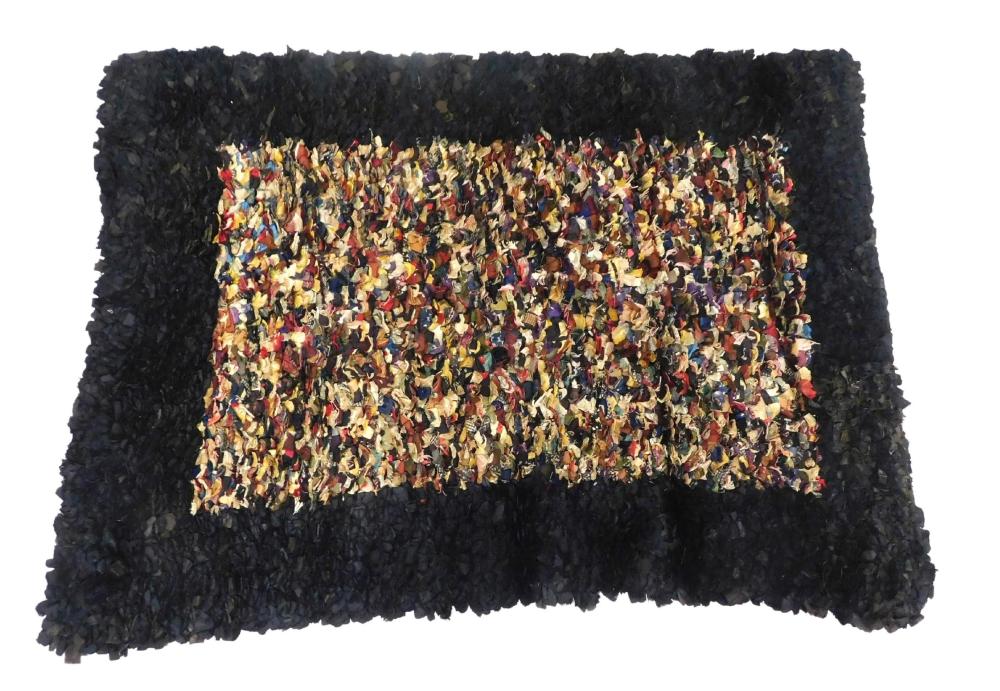 TEXTILE: SMALL QUAKER RUG CONSTRUCTED