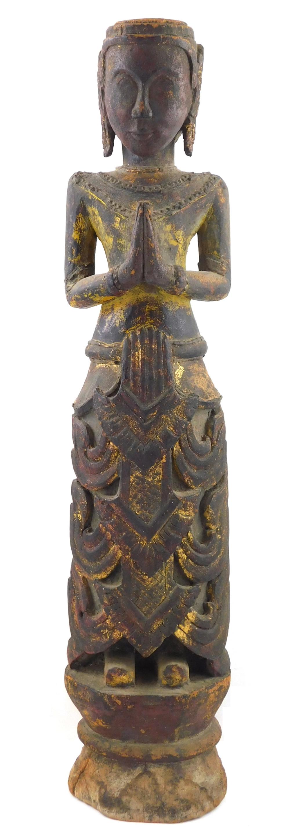 ASIAN TEMPLE CARVING OF A PRAYING 31e889