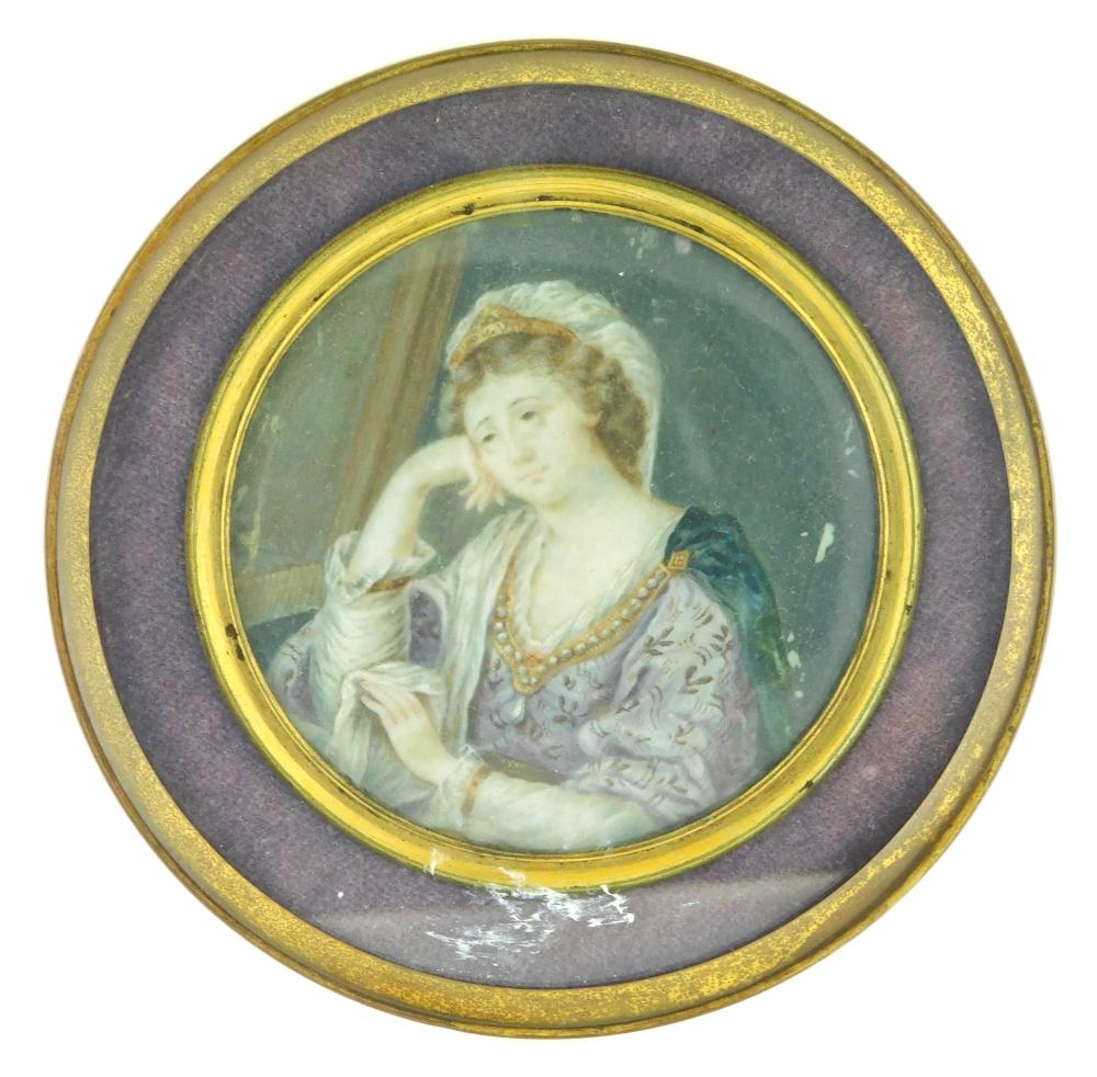 MINIATURE: WOMAN, ROUND SUPPORT,