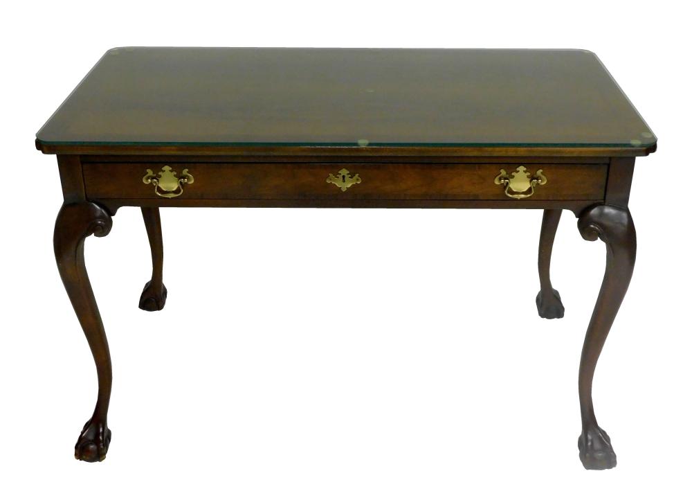 CHIPPENDALE STYLE WRITING DESK 31ea99
