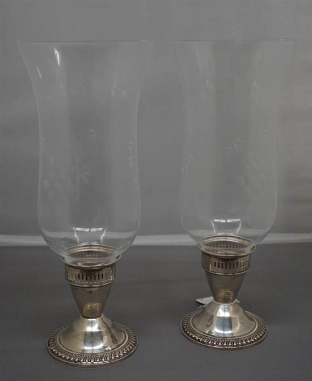 PAIR OF WEIGHTED STERLING LOW CANDLESTICKS 31ee9b