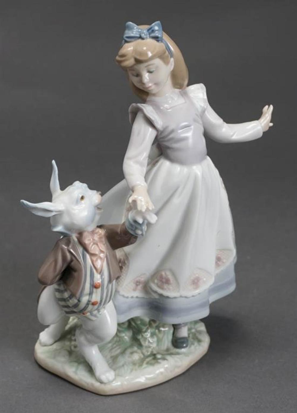 LLADRó FIGURE OF ALICE IN WONDERLAND