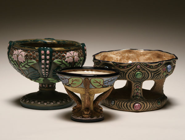 Three Amphora pottery bowls with 4fe57