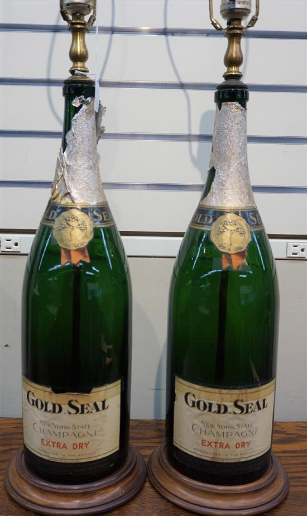 PAIR OF GOLD SEAL CHAMPAGNE BOTTLES 31efe6