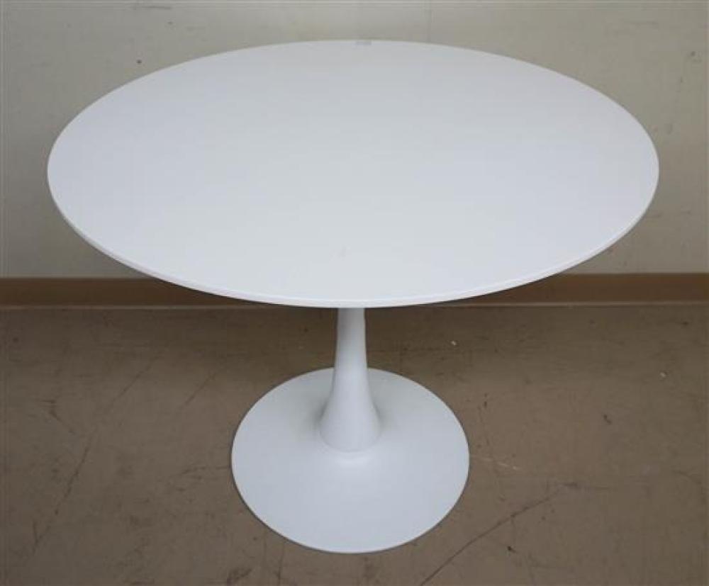 SAARINEN STYLE WHITE FIBERGLASS 31efed