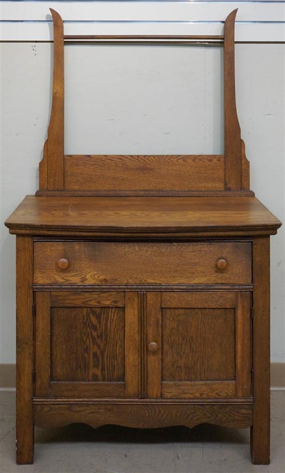 OAK WASHSTANDOak Washstand,