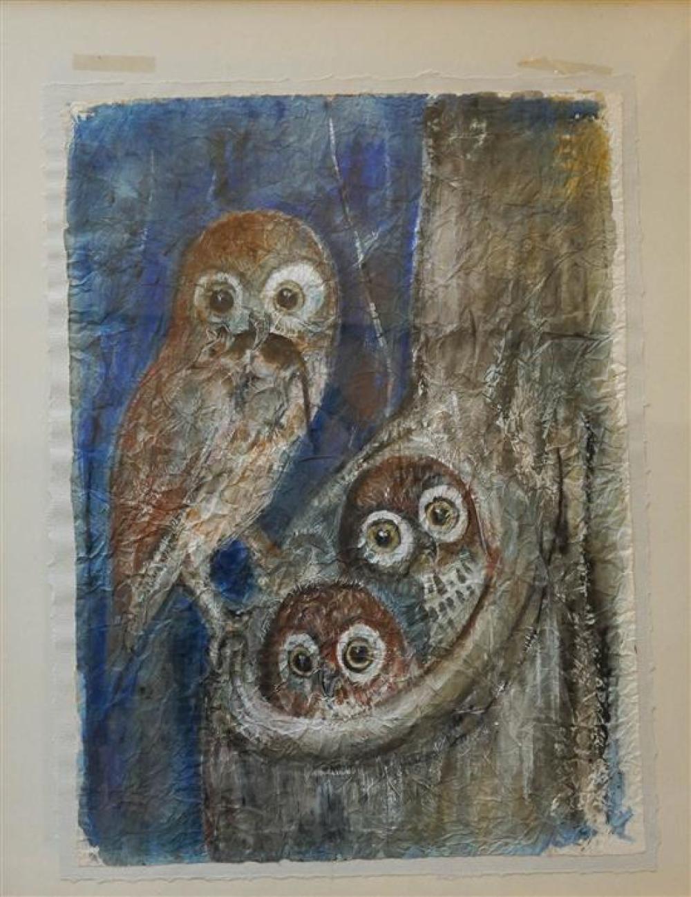 20TH CENTURY SCHOOL OWL WITH TWO 31f0a1