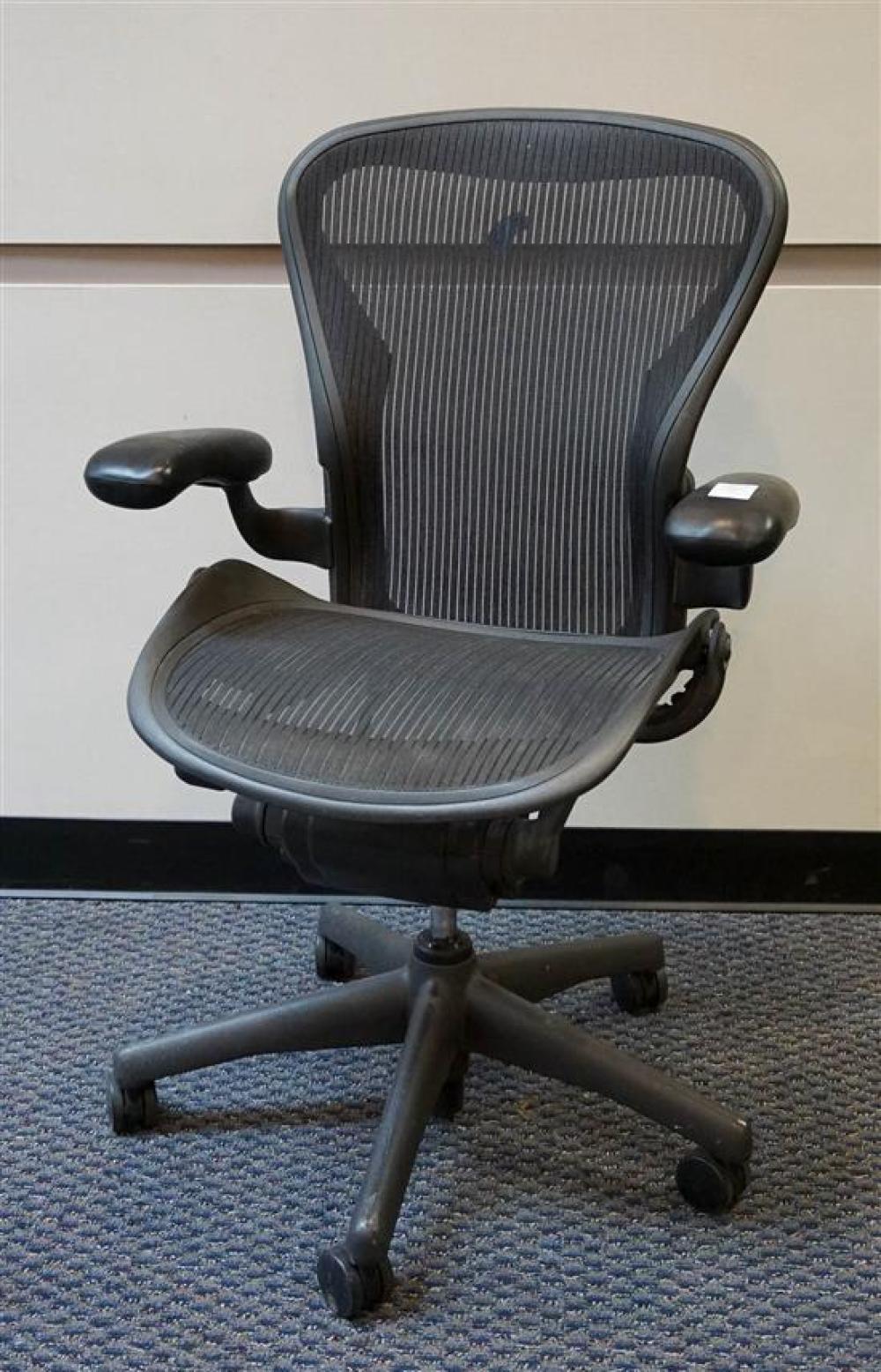 HERMAN MILLER AERON SWIVEL OFFICE 31f0a9