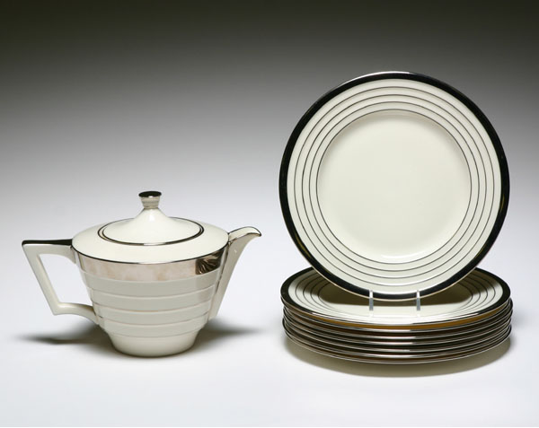 Lenox platinum teapot and 8 matching 4fe8f