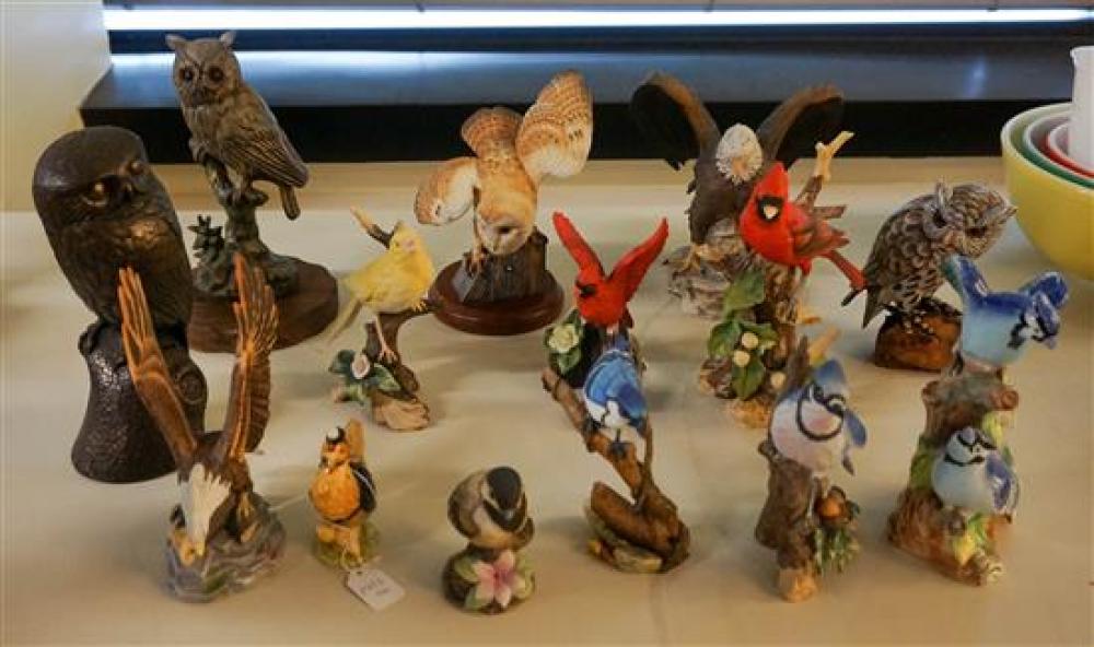 FOURTEEN ASSORTED BIRD FIGURINESFourteen 31f330