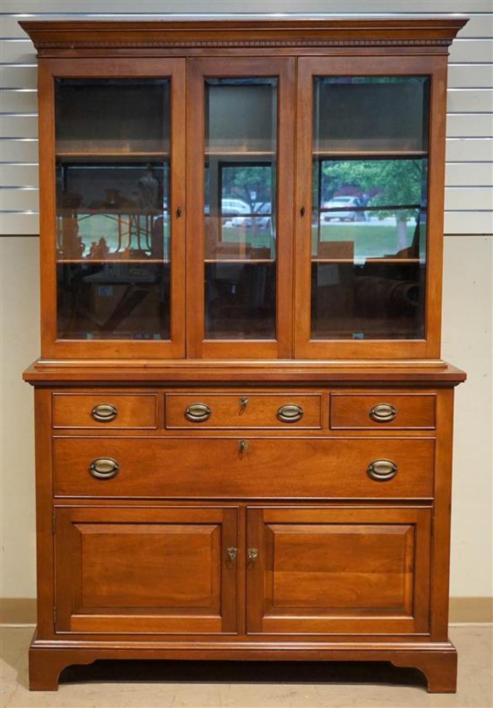 CRAFTIQUE CHIPPENDALE STYLE MAHOGANY