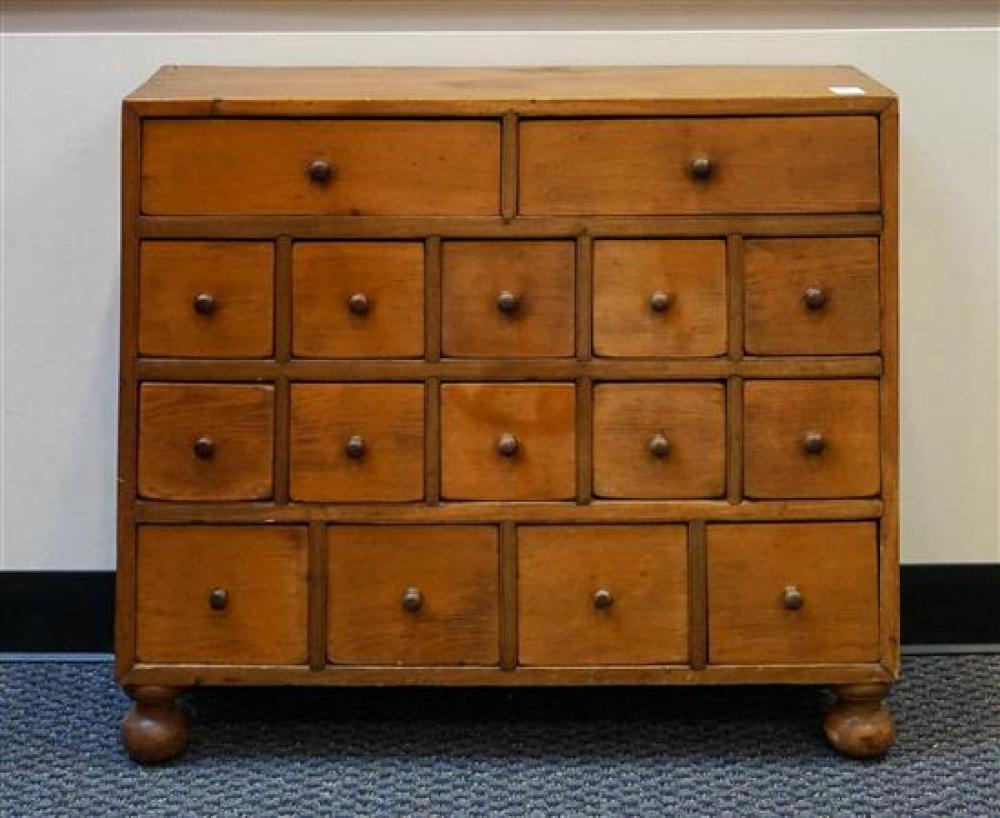 EARLY AMERICAN PINE SPICE CHEST 31f50d