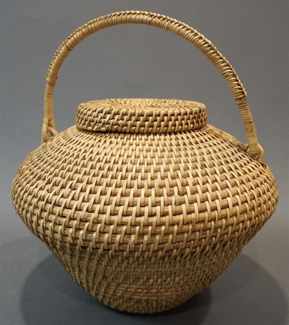 LARGE WICKER BALE HANDLE COVERED