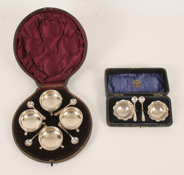 Two boxed sets of English silver 502ef