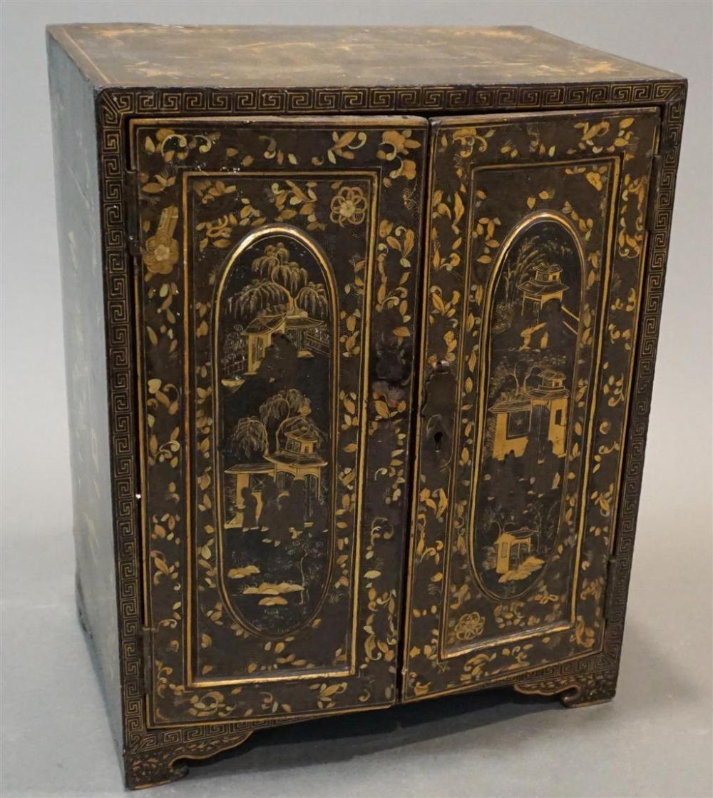CHINESE EXPORT GILT DECORATED BLACK 321d78
