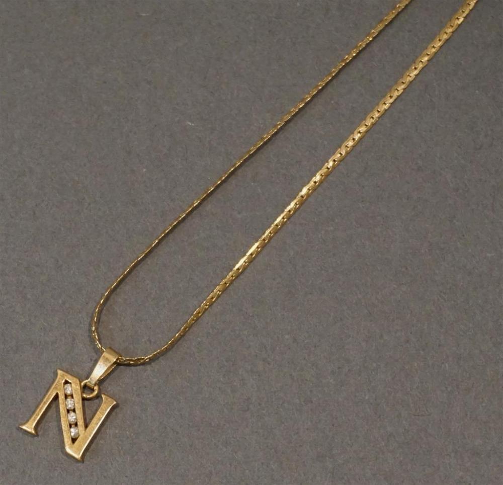 YELLOW GOLD AND DIAMOND N PENDANT 321dcd