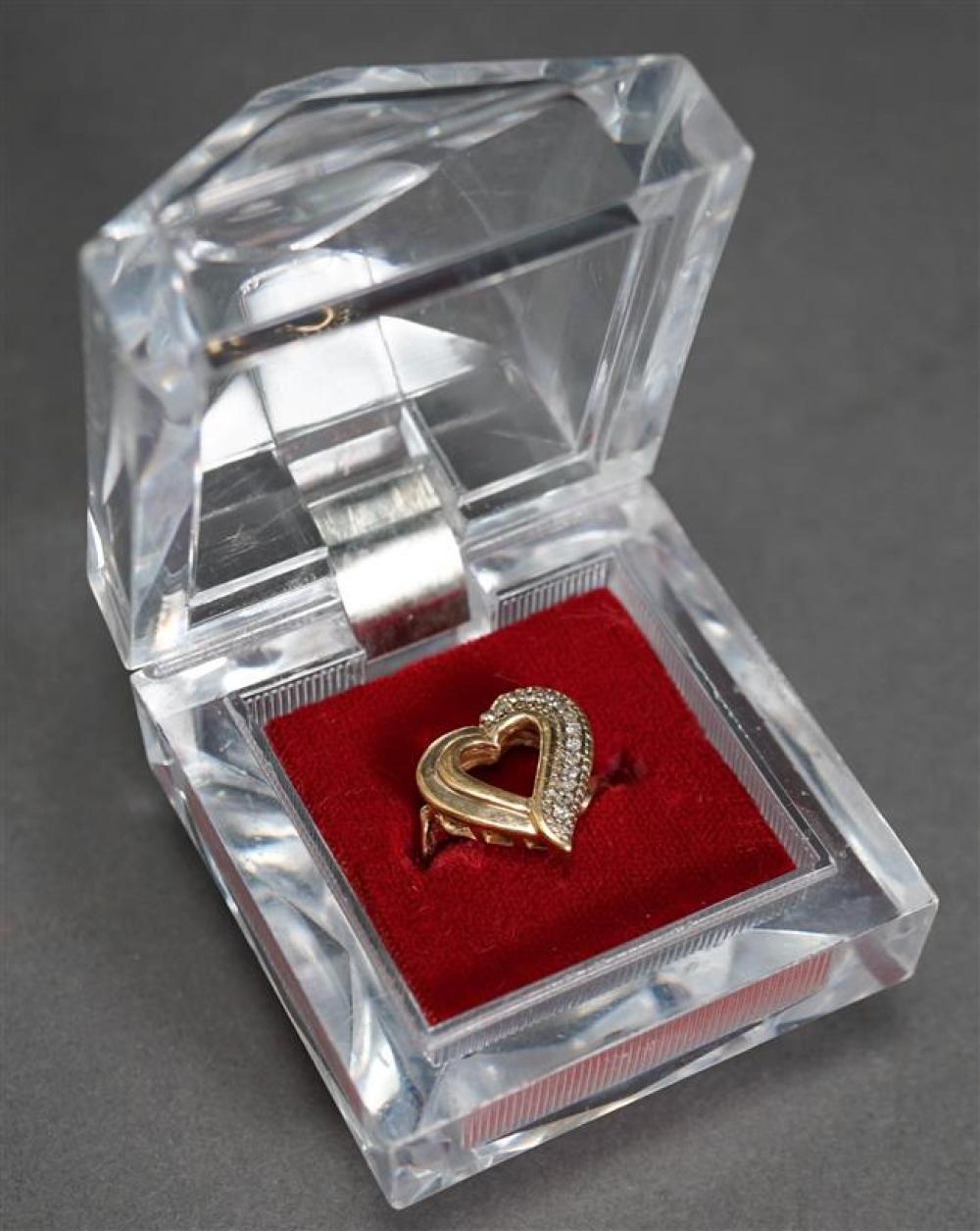 10 KARAT YELLOW GOLD DIAMOND HEART-SHAPE