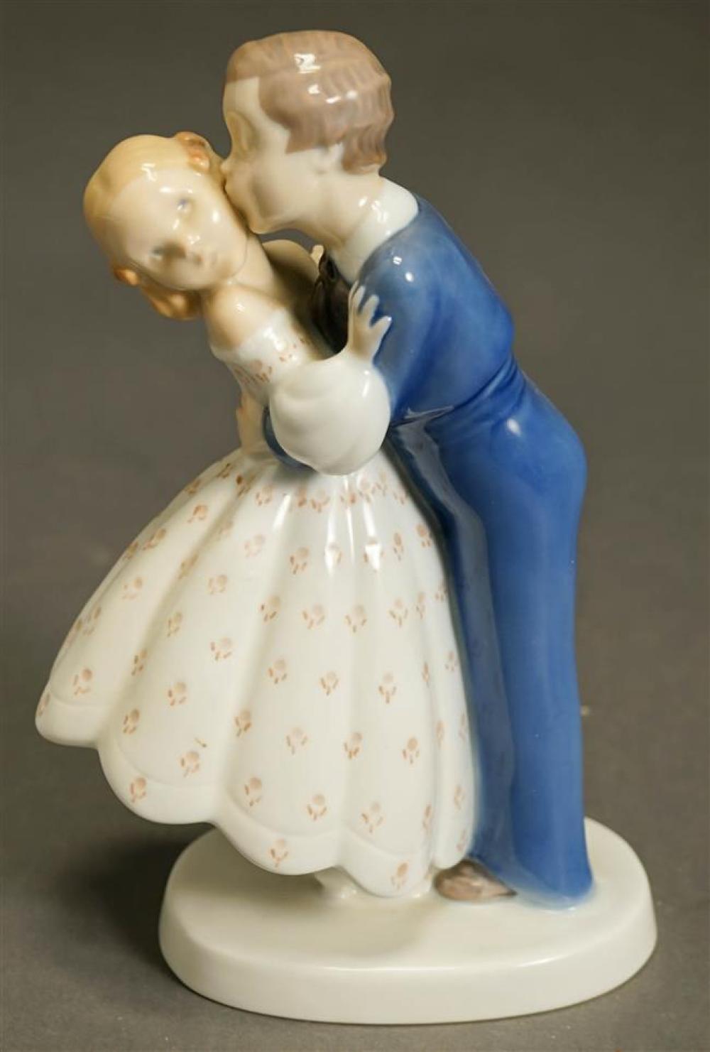 BING & GRONDAHL PORCELAIN FIGURAL GROUP