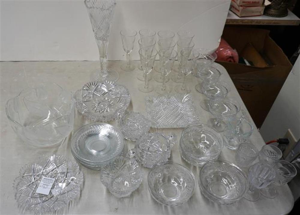 GROUP WITH CUT CRYSTAL AND MOLDED